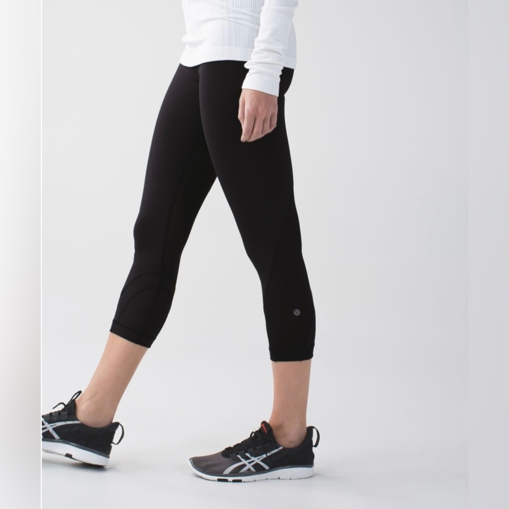 Lululemon Run: Inspire Crop II